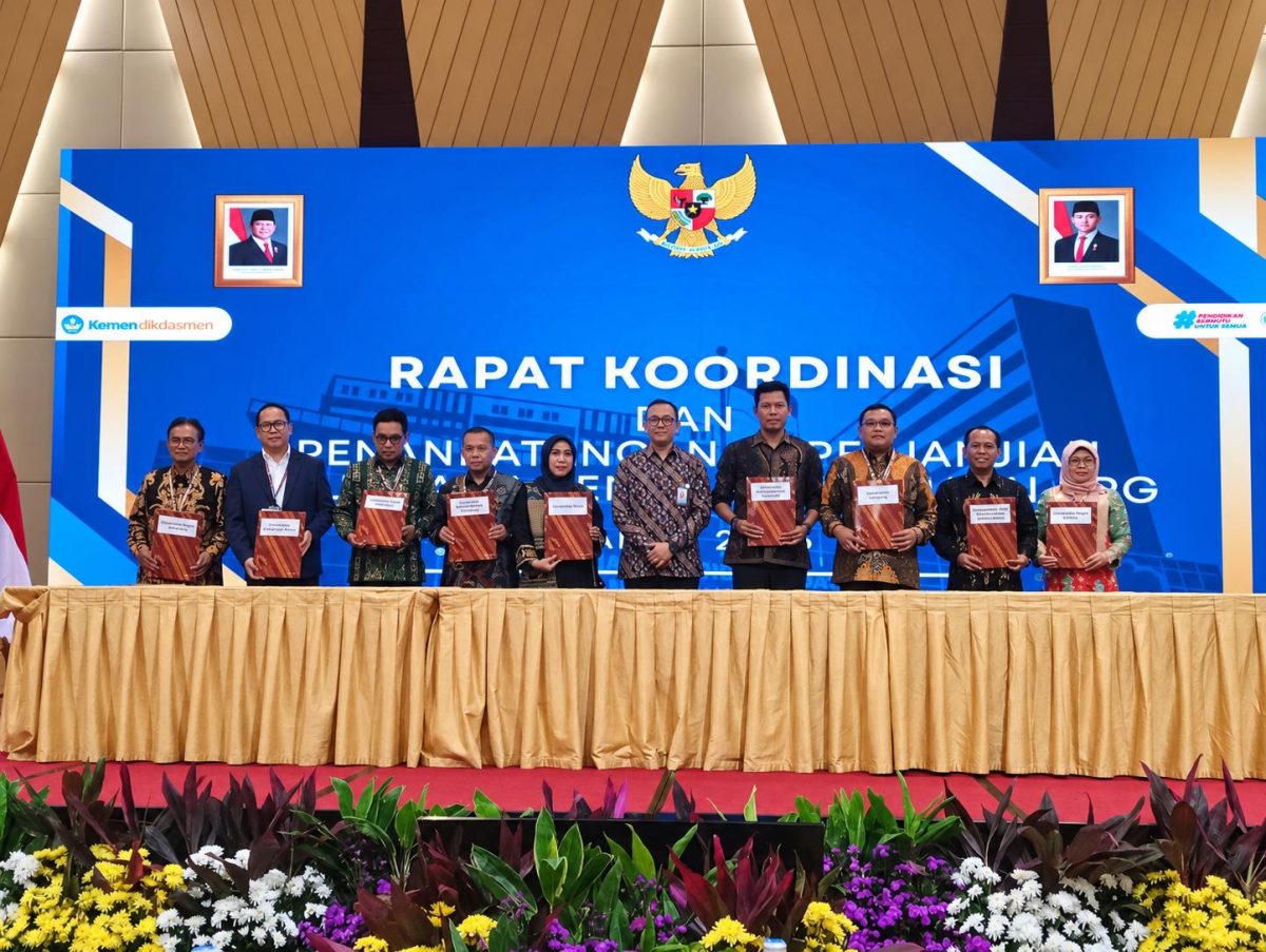 Rektor Unasman Hadiri Rakor dan Penandatanganan PKS Penyelenggaraan PPG Tahun 2026