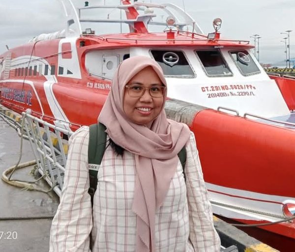 Herlina Ahmad, S.PD.,M.PD